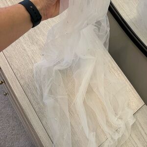 Elegant White Tulle Hair Bow Accessory